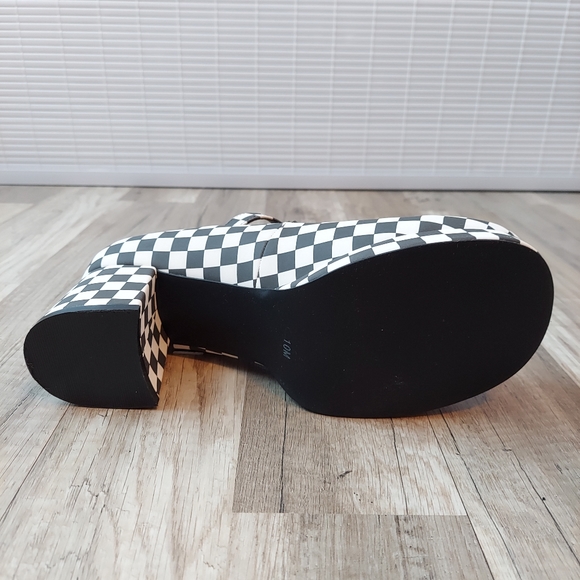 Delias Dolls Kill Tunnel Vision Checkered Mary Jane Heel 10 Black White - Picture 6 of 12